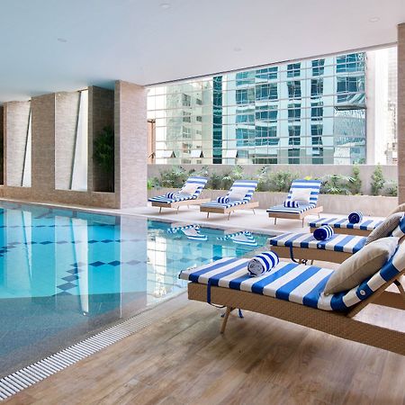 The Sphere Serviced Residences Managed By Hii Makati City Bagian luar foto