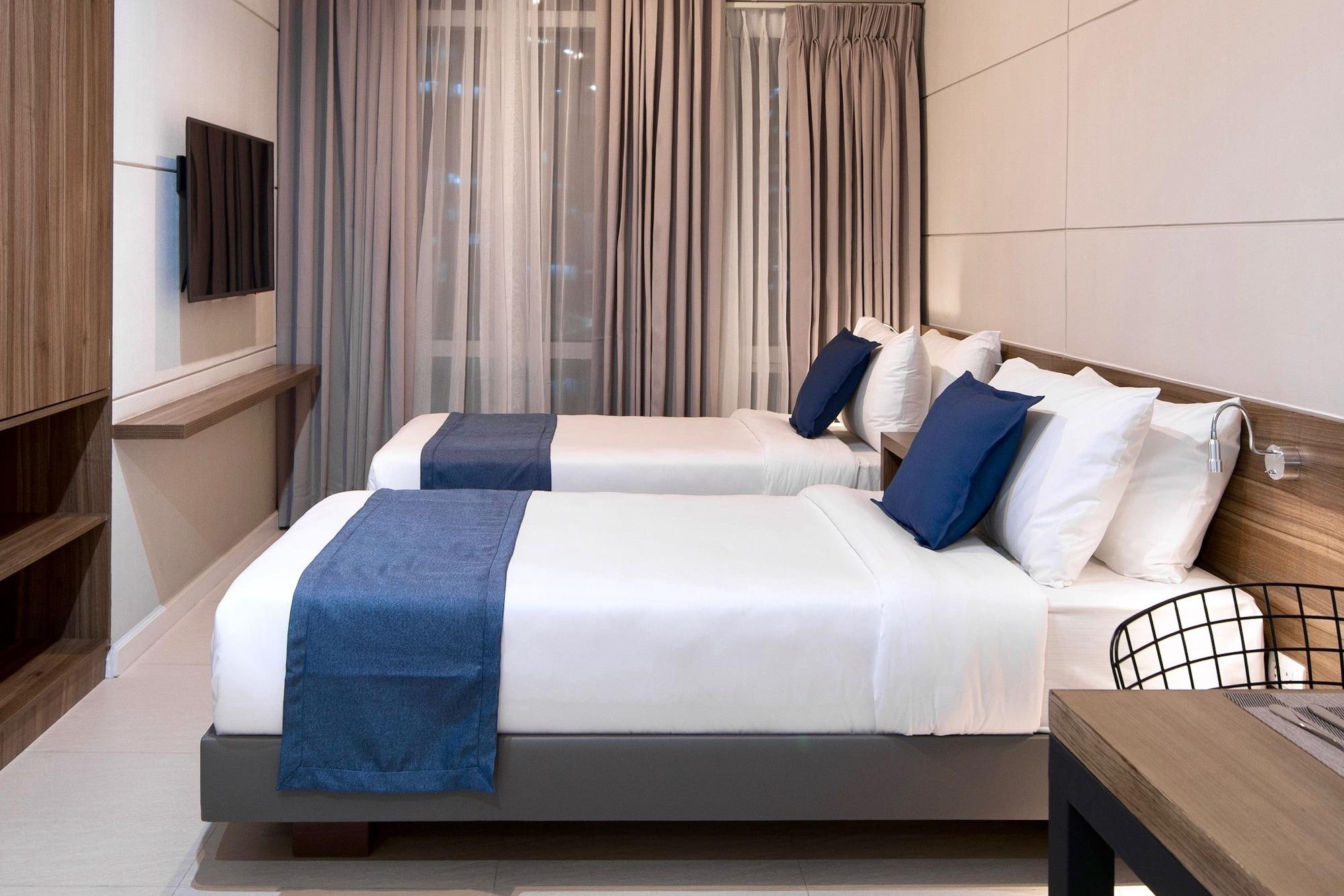 The Sphere Serviced Residences Managed By Hii Makati City Bagian luar foto
