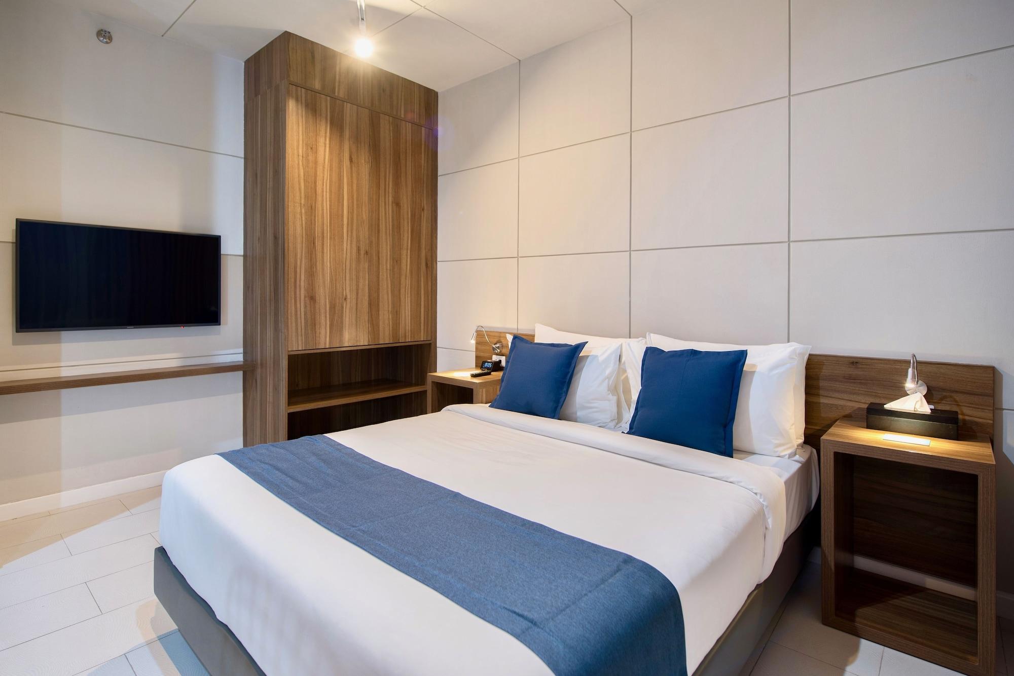 The Sphere Serviced Residences Managed By Hii Makati City Bagian luar foto