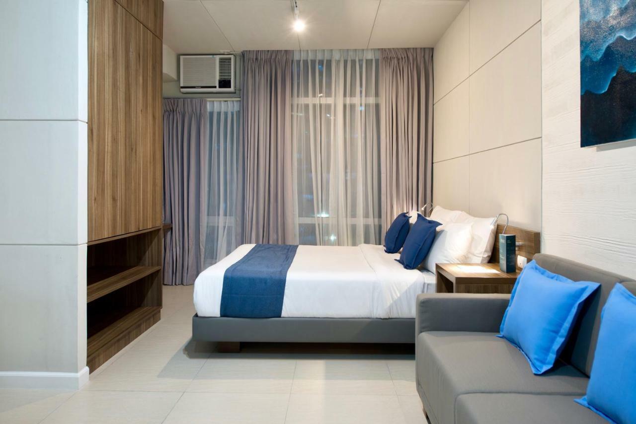 The Sphere Serviced Residences Managed By Hii Makati City Bagian luar foto